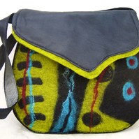 Gaia Lina - Wearable Felt Bag