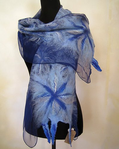 Ice flowers - Felt Scarf by Gaia Lina
