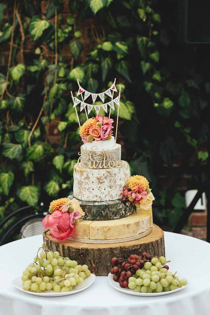 Northbrook Park Wedding Cheese Cake