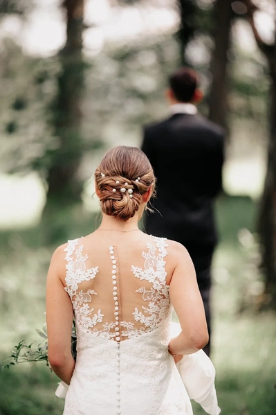 First Look Fotos von einer Hochzeit in Mieming. Hochzeitsfotograf in Tirol