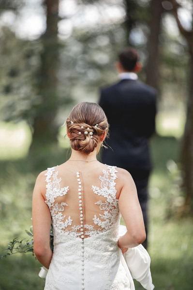 Paarshooting während einer Hochzeit in Mieming in Tirol. Hochzeitsfotografie, Firstlook