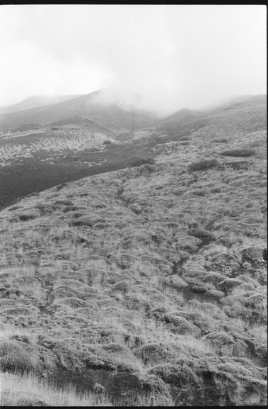 Photographie de l'Etna en argentique en noir et blanc