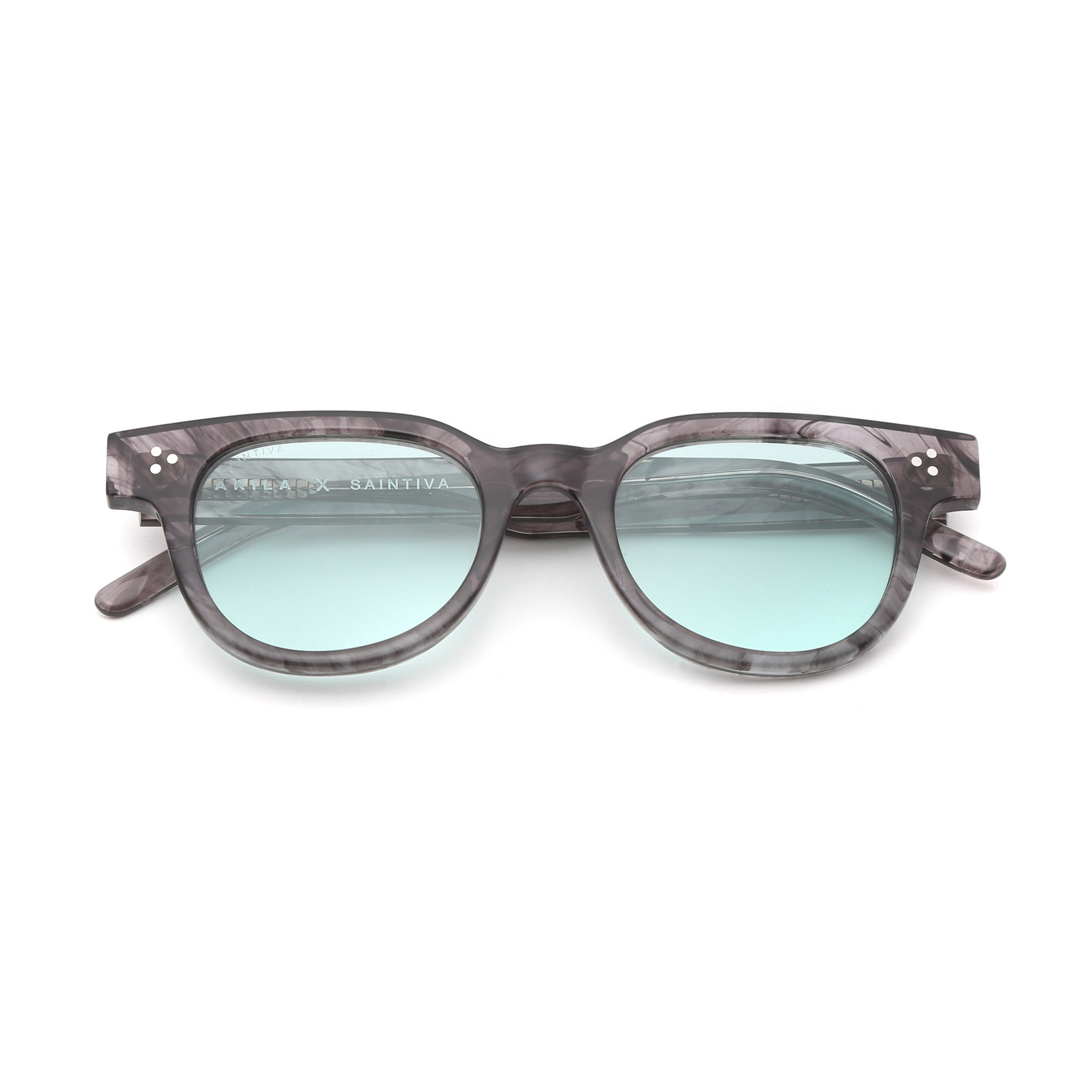 Akila Saintiva glasses front view