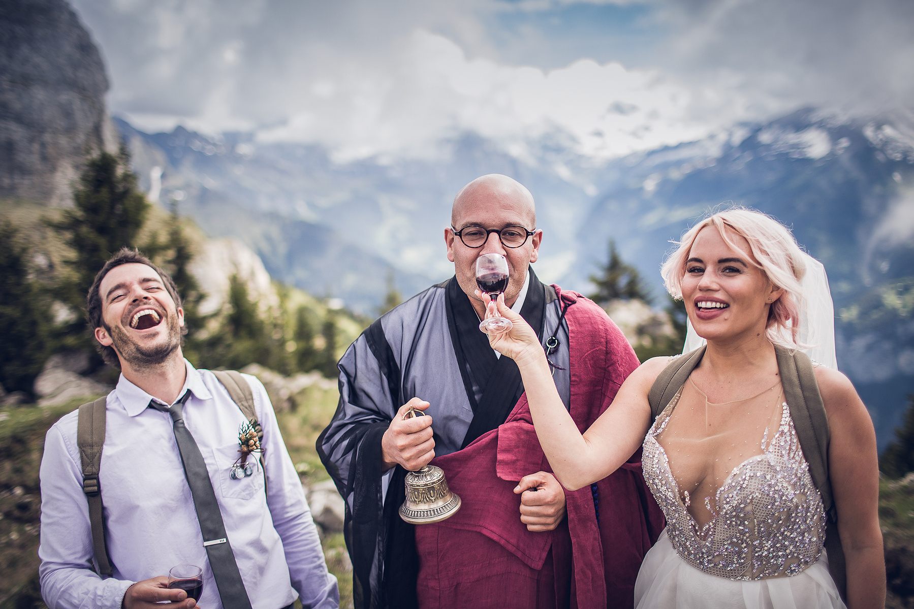 wedding photographer switzerland outdoor mountains