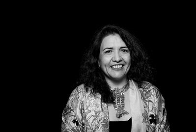 Retrato de la poeta Maribel Mora Curriao