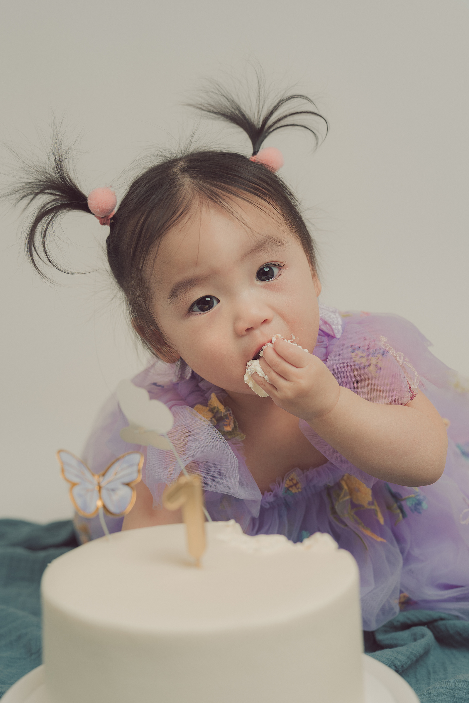 Vancouver Cake Smash Photographer