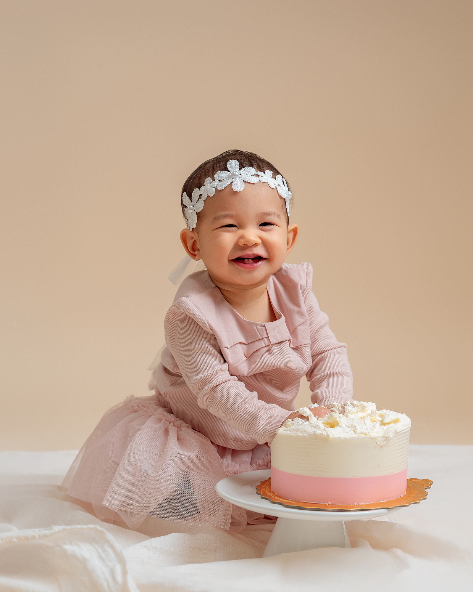 Vancouver Cake Smash Photographer