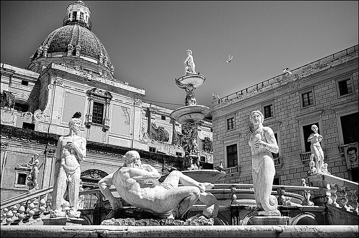 White sculptures in Palermo