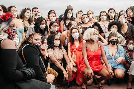 Défilé The All Sizes Catwalk esplanade du Trocadéro à Paris en septembre 2020