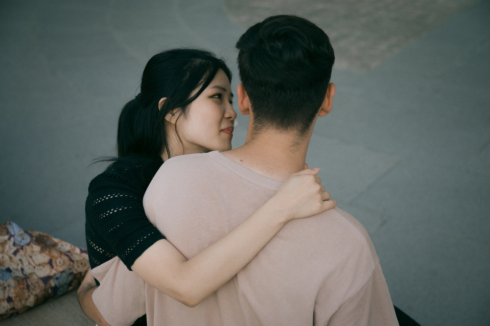 Jeune couple mixte