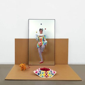 Mary Sue art video installation societe du spectacle official website themarysueproject
