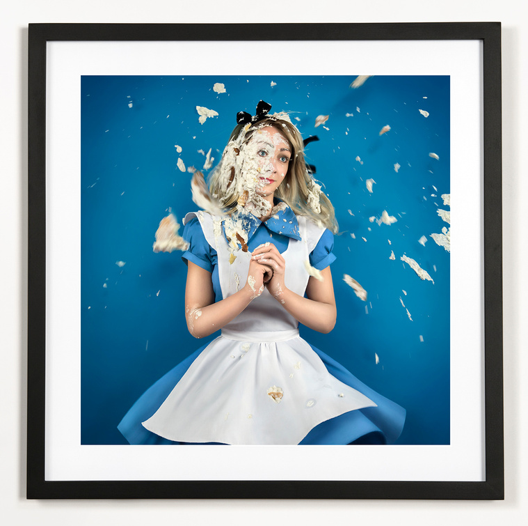 Mary Sue in wonderland. Entertainment serial realised in 2022, Mary Sue.