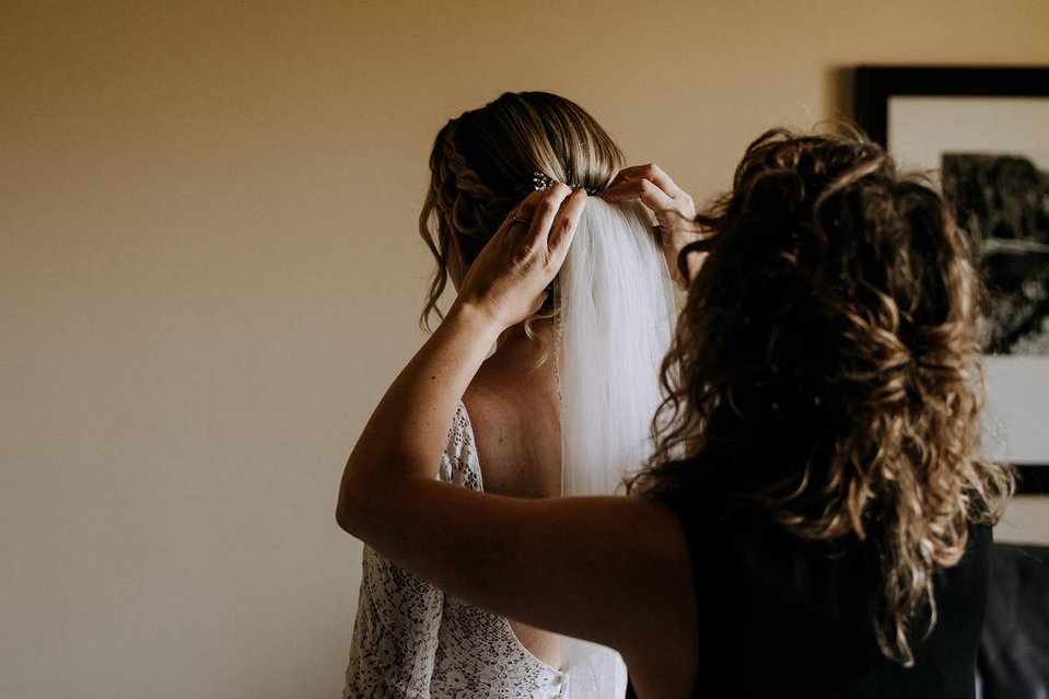 Natacha Trottier is the Sea to Sky wedding officiant and celebrant. The perfect person to officiate your wedding or elopement in Squamish and Whistler. 