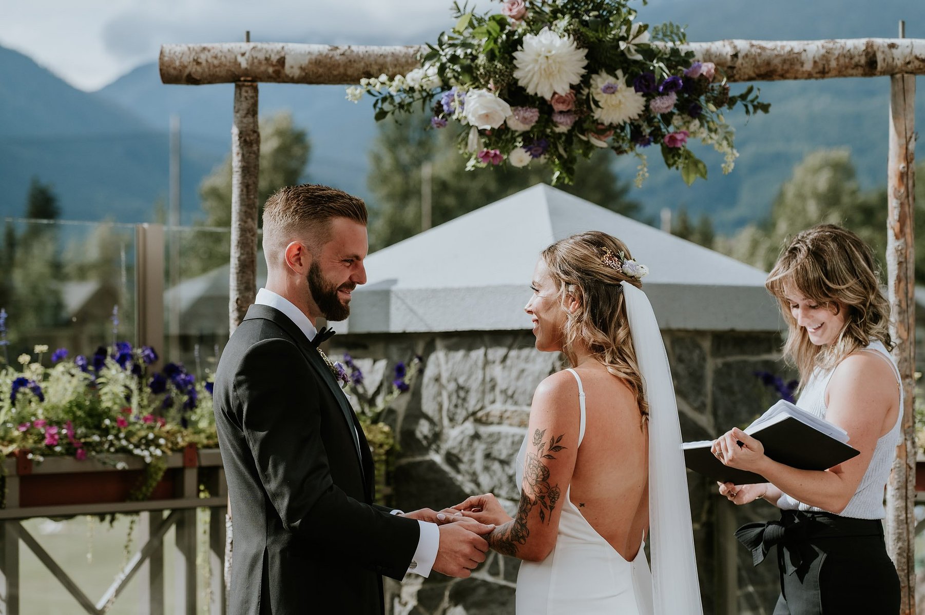 Natacha Trottier is the Sea to Sky wedding officiant and celebrant. The perfect person to officiate your wedding or elopement in Squamish and Whistler. 