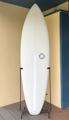 LENGTH  6'4”(193cm)
WIDTH  20 1/2” (52cm)
THICKNESS  2 5/8” (6.7cm)

DESIGN
LESIN COLOR & PAINT STRIPE
BOX SINGLE 