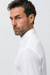 mens&#x27; white shirt detail