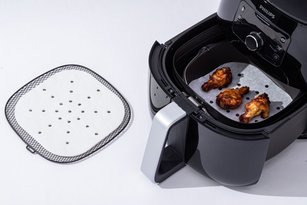 air fryer with cooking paper