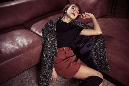 model fashion wear campaign