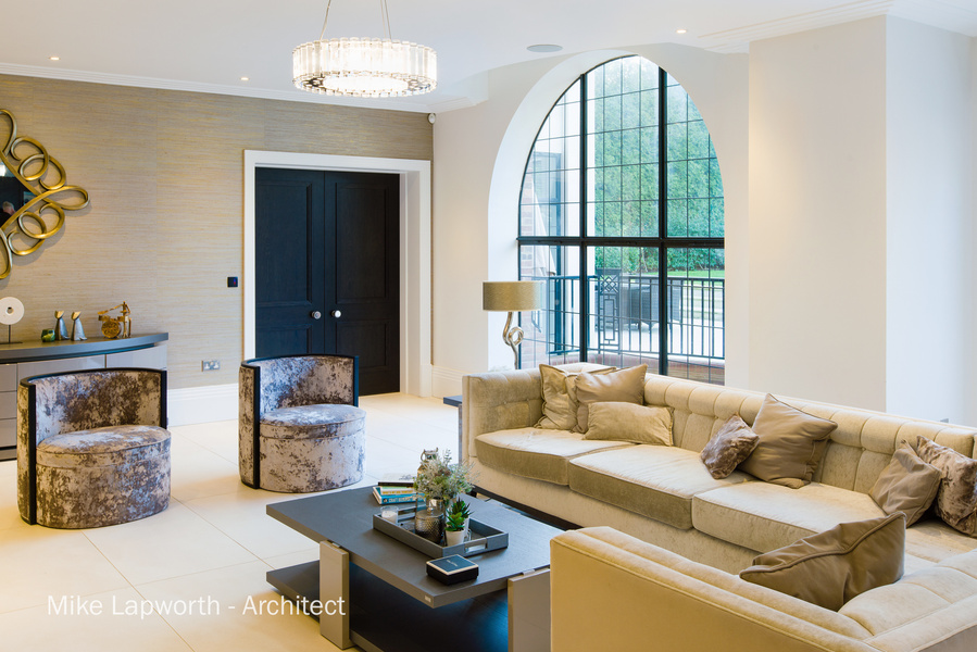Arcitectural design by Mike Lapworth. 
New build room interior Photohgraphy by Sandry Studio. Arch window view