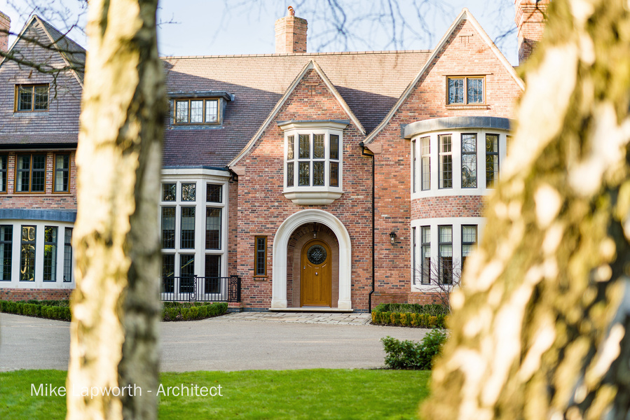 Arcitectural design by Mike Lapworth. 
New build  Photohgraphy by Sandry Studio.
Arts and crafts style