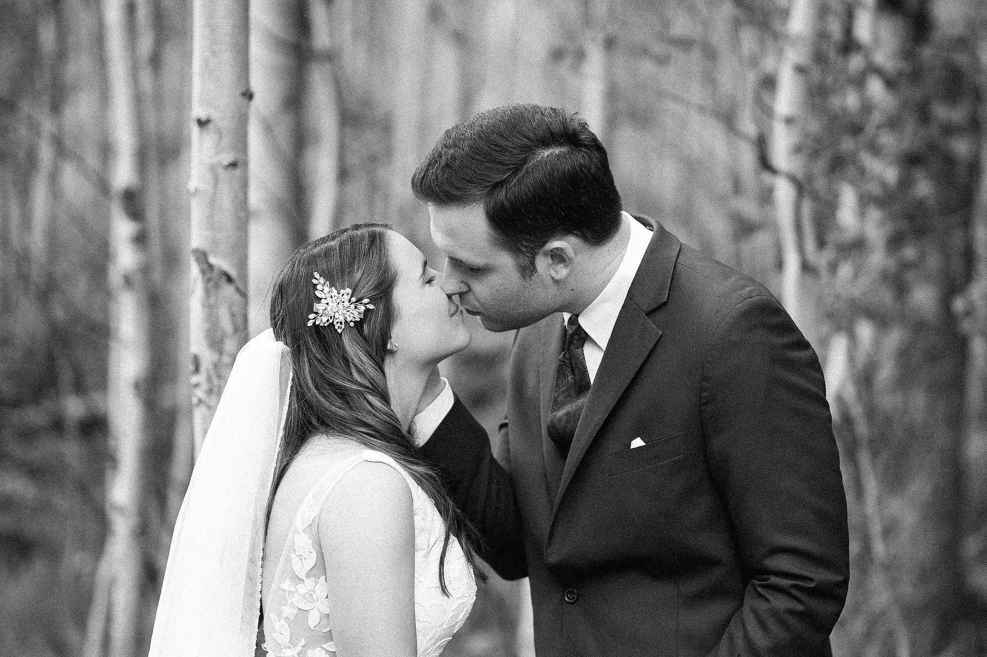 Maroon Bells micro wedding in Aspen, Colorado with alpine lake and mountain views