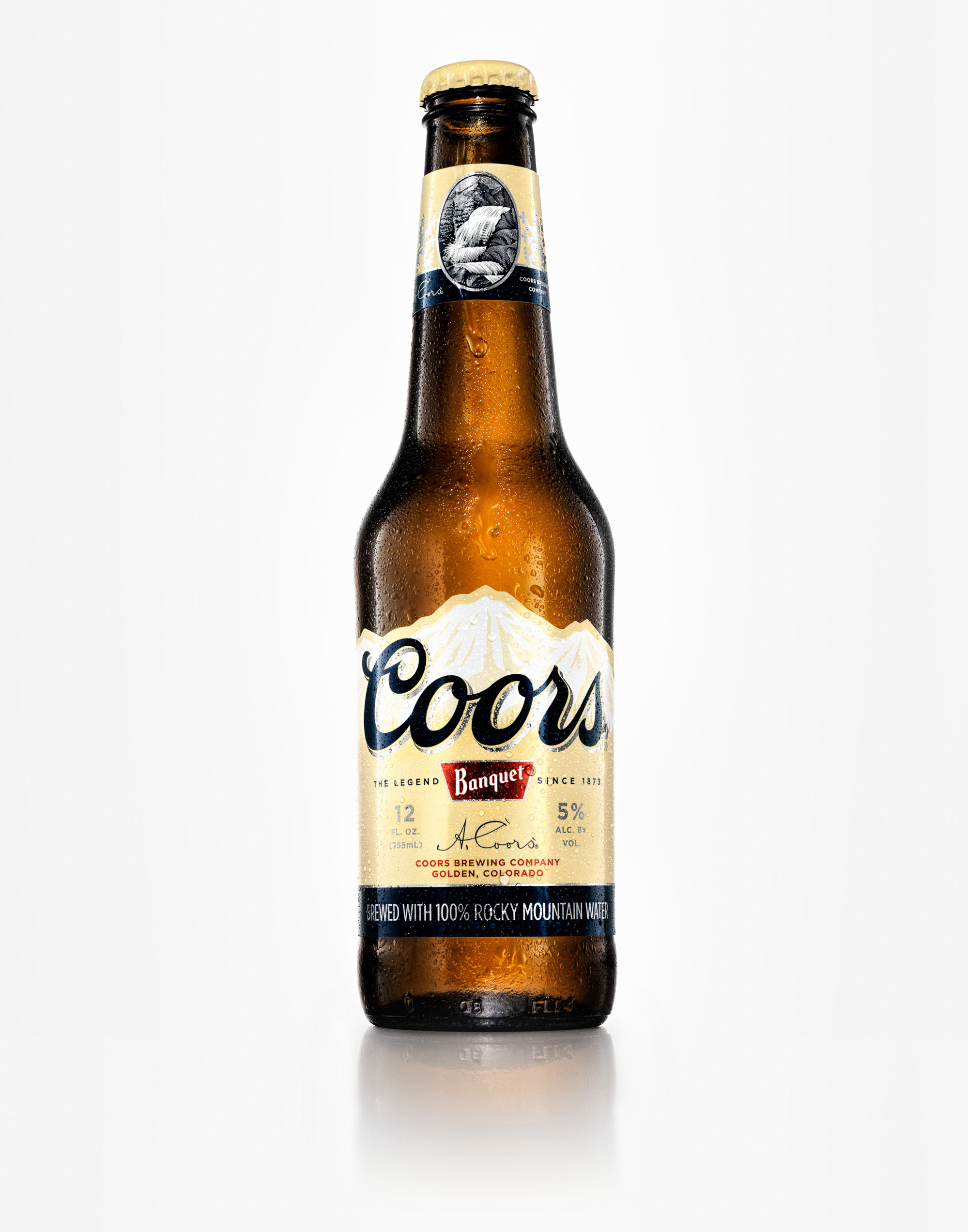Coors Banquet Beer bottle. Beverage & Liquor product advertising photography by Timothy Hogan Studio in Los Angeles