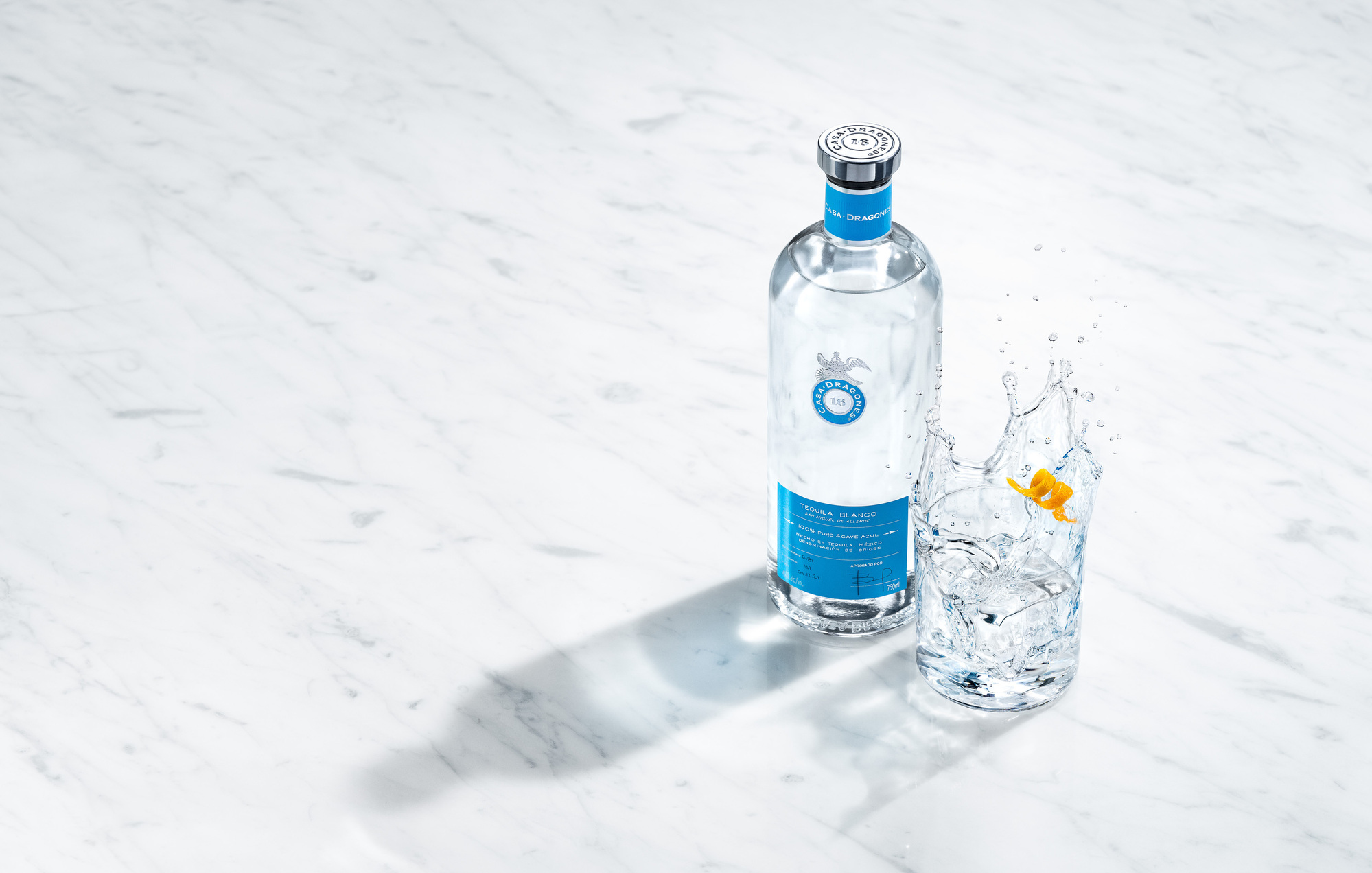 Casa Dragones Tequila Blanco Splash photography shot. Beer, wine and liquor product photography by commercial and advertising beverage photographer / product photographer Timothy Hogan in Los Angeles