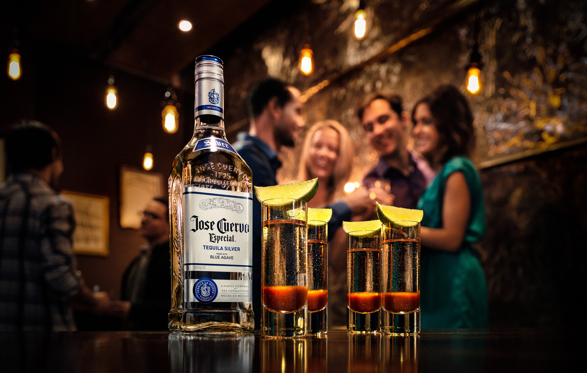 Jose Cuervo tequila bottle and shots by beverage photographer Timothy Hogan. 

Beverages and alcohol product & advertising photography by Timothy Hogan Studio in Los Angeles