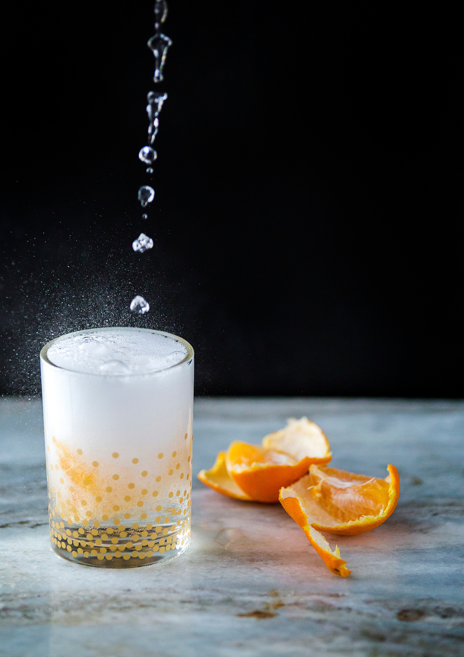 truely, white claw, seltzer, bubbles, shot in studio