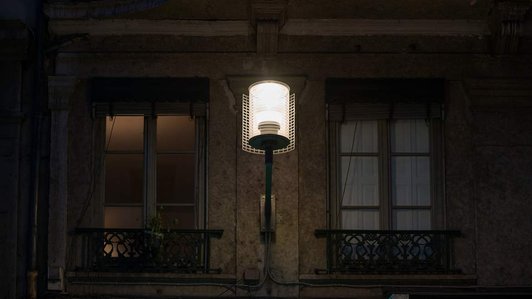 luminaire éclairage public fonctionnel objet design décoration espace public mât sécurité uniformité lumière rue avenue Lyon cours lafayette quartier part-dieu LED