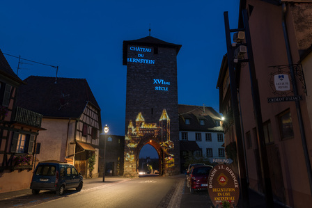 éclairage architecture porte villes projection gogo images est dambach vin route des vins nuit lumière