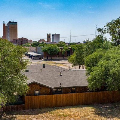 Bungalows at 1807 and 1809 Main Street, Lubbock, Texas