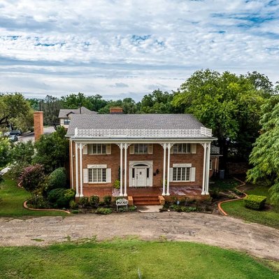 Front Drone Photograph of the Wiley/Smith/Quilliam Home, Lubbock, Texas