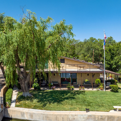 Waterfront Home on Buffalo Springs Lake