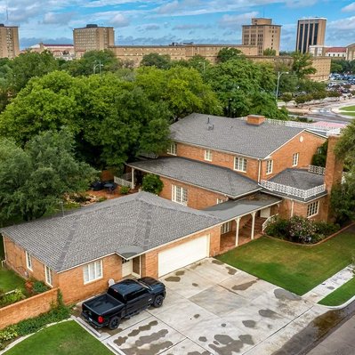 Side Photograph of the Wiley/Smith/Quilliam Home, Lubbock, Texas