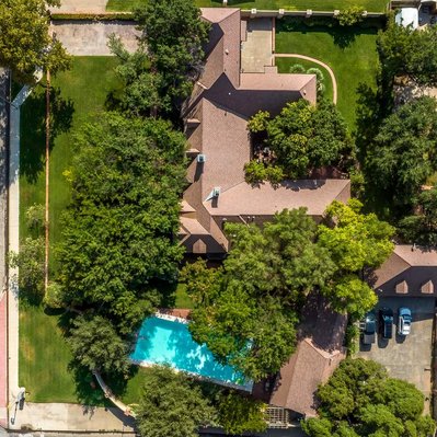 Overhead Drone Photograph of Levine-Keeney Home, Lubbock, Texas