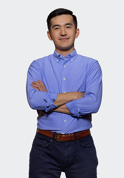 3/4 Man corporate headshot photo Boston