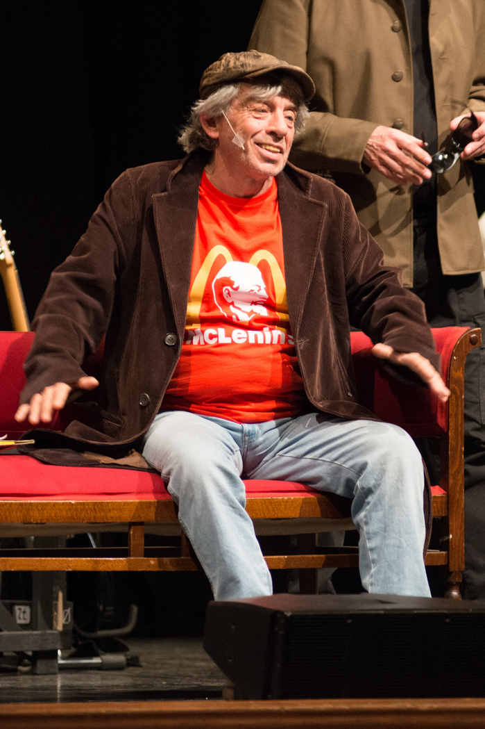 Theatre, Teatro, Spettacolo teatrale, Paolo Rossi, staged photography, fotografia di scena