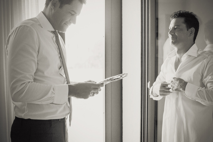 fotografia di matrimonio
preparativi sposo
