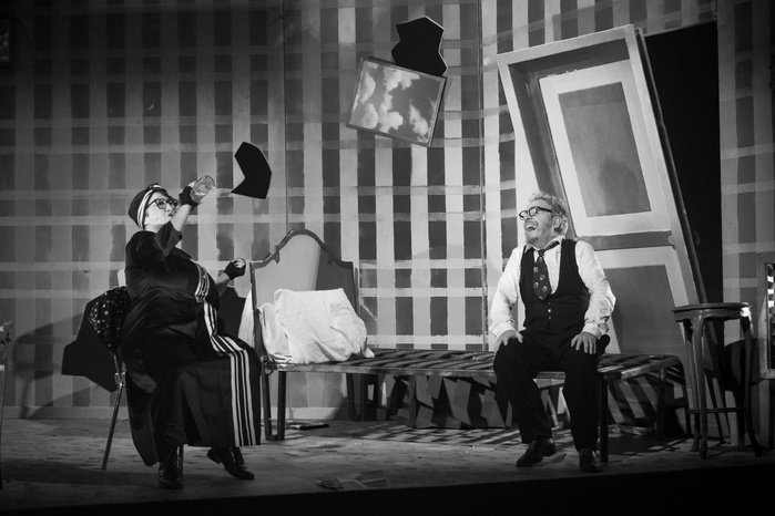 Foto di scena, foto teatro, stage photography, corrado nuzzo, mria di biase, ionesco