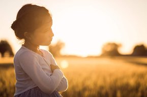 Reportajes de fotografía infantil. Fotos de niños en Valencia, Alicante y Castellón.