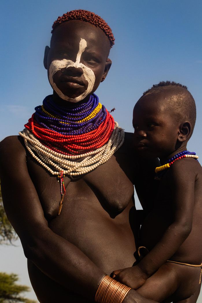 Documentation of the Kara tribe aka the Kara tribe in Omo Valley, Ethiopia as documented by African documentary photographer from Nigeria Nwando Ebeledike