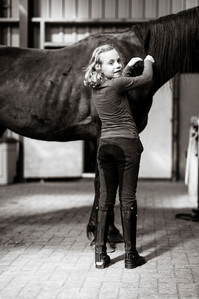 Janet Vermist Fotografie Paardenmeisje Tiener Meisje Paard Ruiter Manege