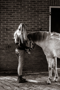 Janet Vermist Fotografie Paardenmeisje Tiener Meisje Paard Ruiter Manege