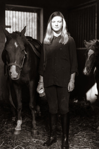 Janet Vermist Fotografie Paardenmeisje Tiener Meisje Paard Ruiter Manege