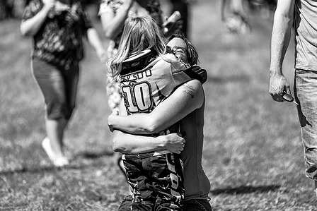 Janet Vermist Fotografie motorcross meisje kinderen sport grasbaan grasbaanrace 