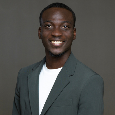 Portrait pour CV et LinkedIn d'un étudiant à l'université de la Sorbonne Paris Nord
