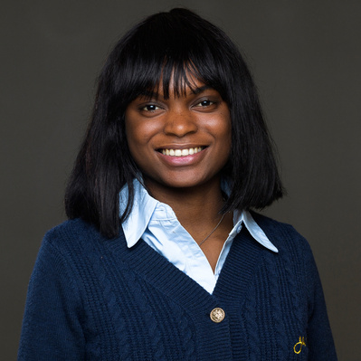 Portrait pour CV et LinkedIn d'une étudiante à l'université de la Sorbonne Paris Nord