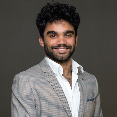 Portrait pour CV et LinkedIn d'un étudiant à l'université de la Sorbonne Paris Nord