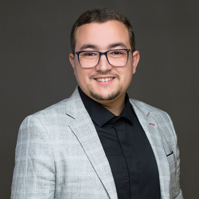 Portrait pour CV et LinkedIn d'un étudiant à l'université de la Sorbonne Paris Nord